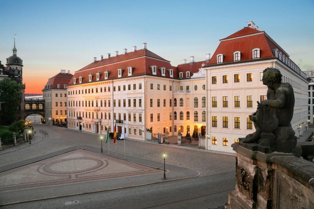Romantisches Date zum Valentinstag im Hotel Taschenbergpalais Kempinski in Dresden